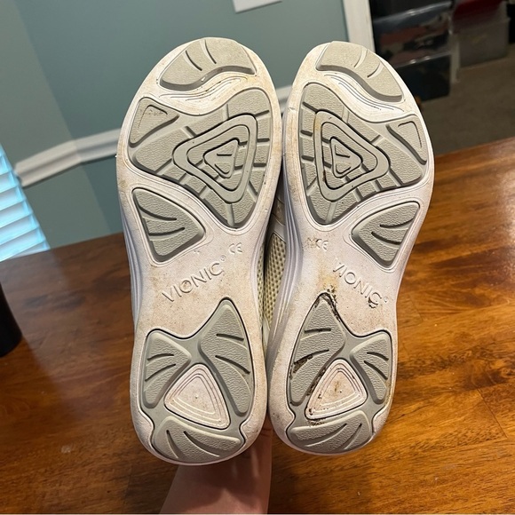 Vionic Jojo Ombre Sneakers in Cream white size 7.5 - Picture 8 of 10